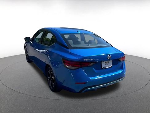 Used 2025 Nissan Sentra SV FWD image 11