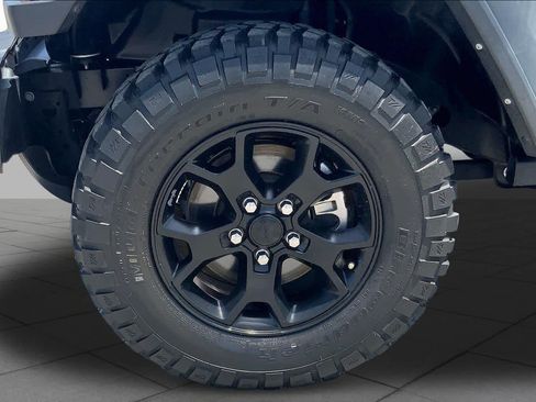 Used 2022 Jeep Wrangler Sport AWD/4WD image 10