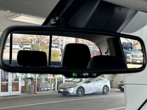 Used 2022 Toyota Tacoma SR5 image 24