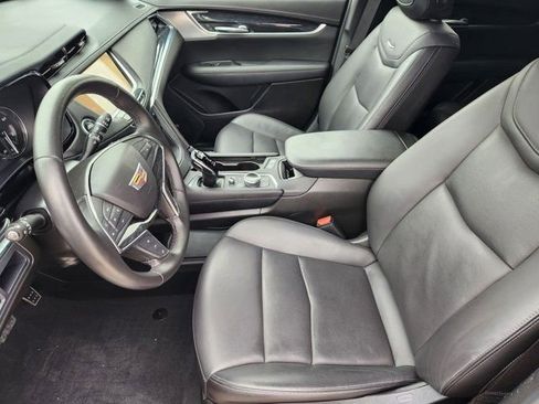 Used 2023 Cadillac XT5 Premium Luxury image 4