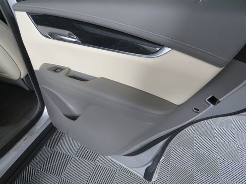 Used 2020 Cadillac XT6 Premium Luxury image 54