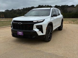 Used 2024 Chevrolet Traverse RS video 1