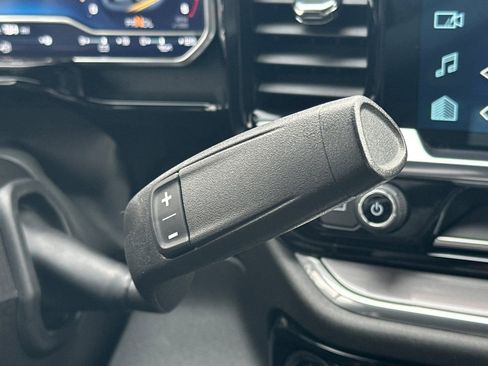 Used 2024 Chevrolet Silverado 2500 High Country w/ High Country Premium Package image 21