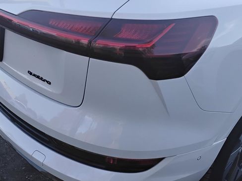 Certified 2023 Audi e-tron Premium w/ Convenience Plus Package image 8