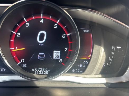 Used 2016 Volvo XC60 T6 Platinum image 3