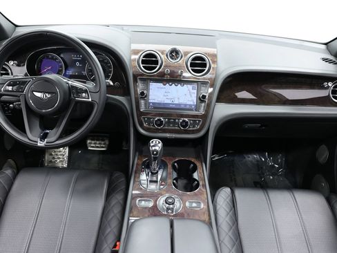 Used 2020 Bentley Bentayga Plug-In Hybrid AWD/4WD image 46