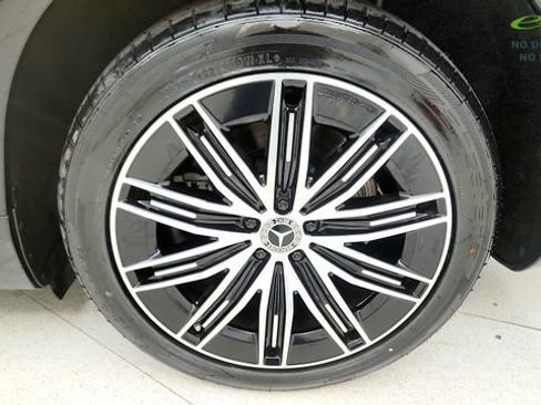 Used 2023 Mercedes-Benz EQS 580 4MATIC SUV image 76