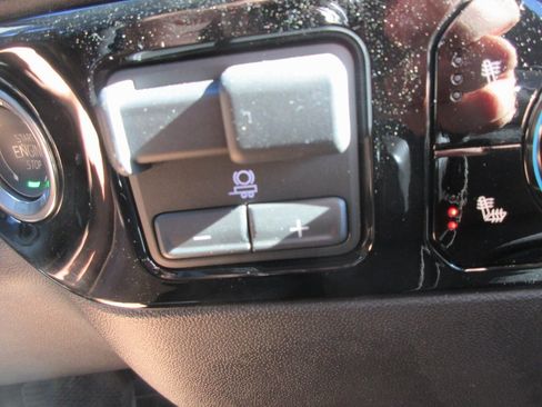 New 2026 GMC Sierra 3500 SLE w/ SLE Value Package image 20