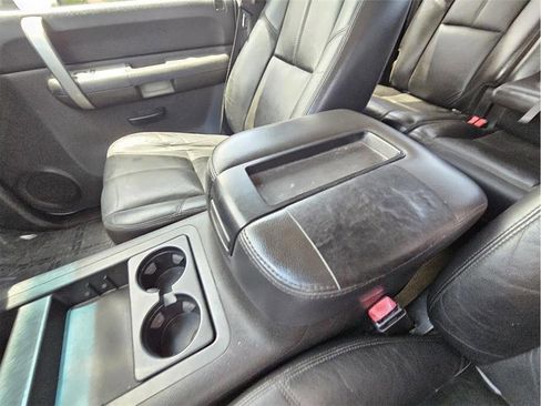 Used 2008 Chevrolet Silverado 1500 LT w/ Suspension Package, Off-Road AWD/4WD image 31