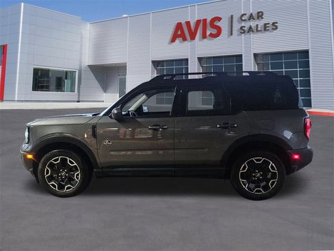 Used 2025 Ford Bronco Sport Outer Banks image 2