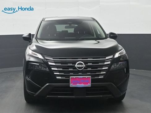 Used 2026 Nissan Rogue SV FWD image 2