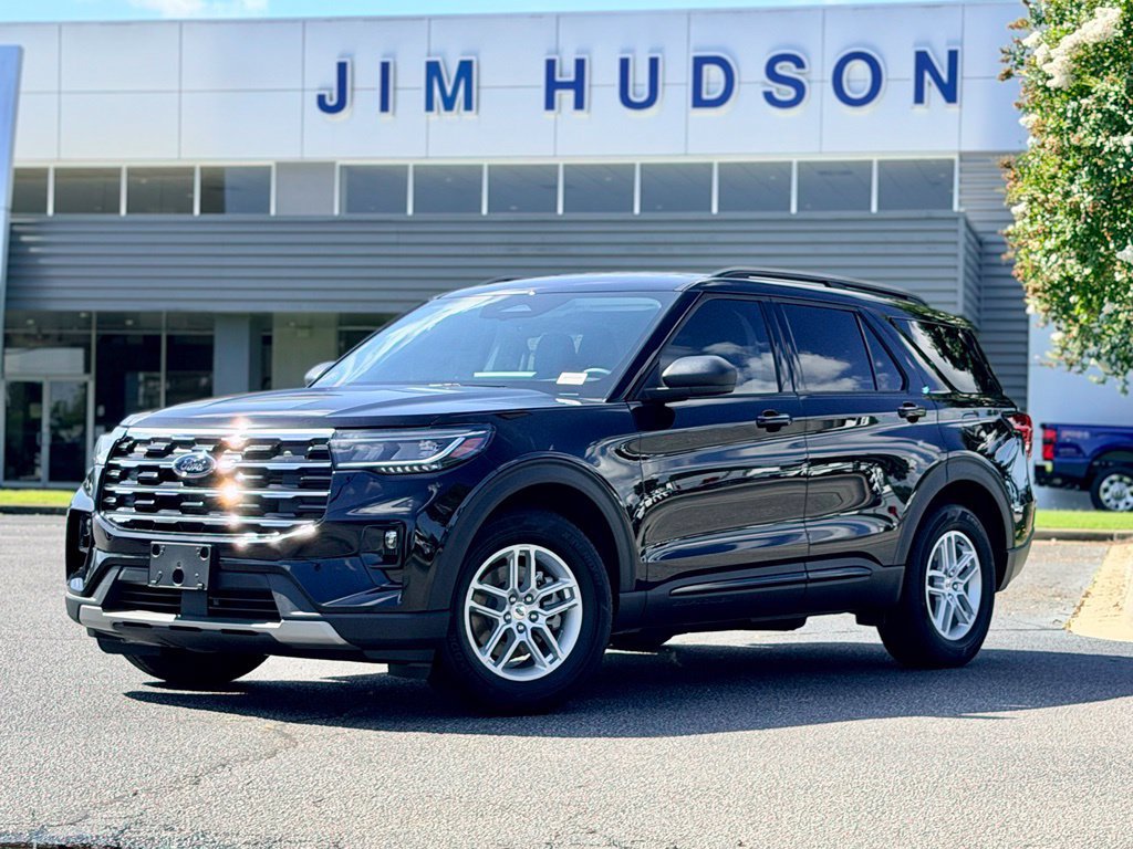 New 2026 Ford Explorer Active w/ Active Comfort Package RWD image 2