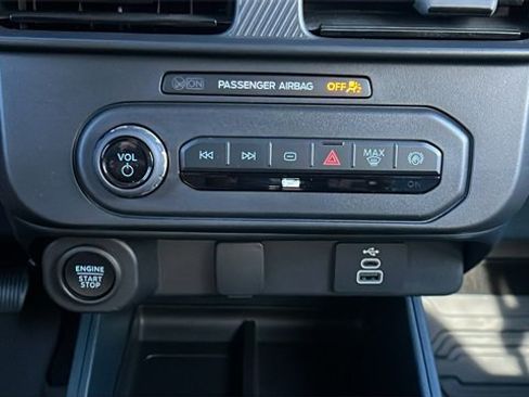 Certified 2025 Ford Maverick XLT w/ Equipment Group 301A image 26