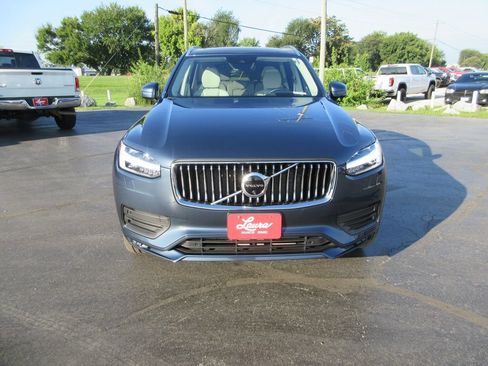 Used 2022 Volvo XC90 T6 Momentum w/ Advanced Package AWD/4WD image 13