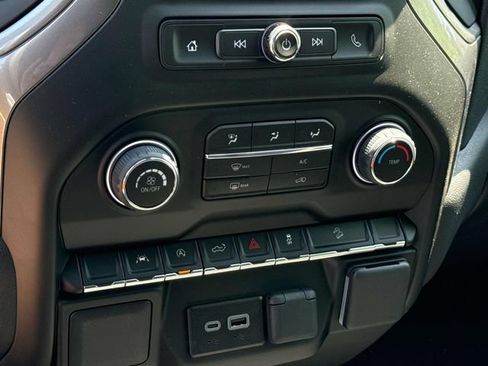 New 2026 Chevrolet Silverado 1500 Custom Trail Boss w/ LPO, Dark Essentials Package AWD/4WD image 13