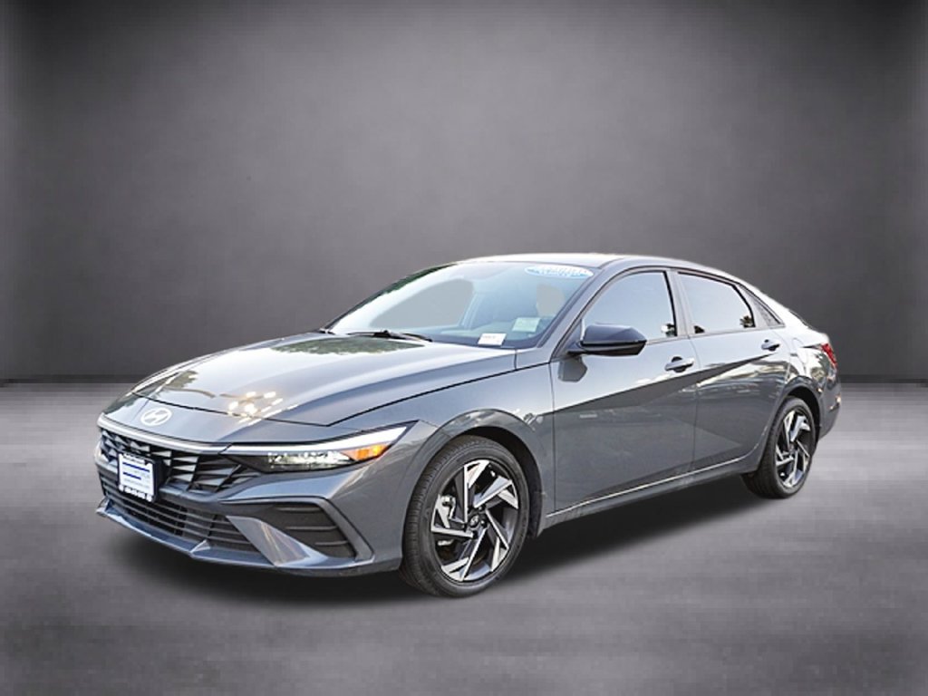 Certified 2025 Hyundai Elantra Sport FWD image 10