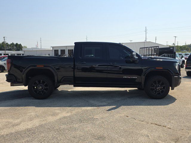 Used 2024 GMC Sierra 2500 AT4 w/ AT4 Premium Plus Package AWD/4WD image 6