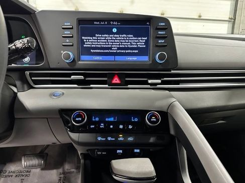 Used 2023 Hyundai Elantra SEL FWD image 20