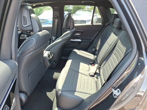 New 2025 Mercedes-Benz GLC 300 4MATIC image 10