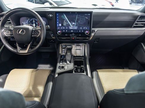Used 2025 Lexus GX 550 AWD/4WD image 47