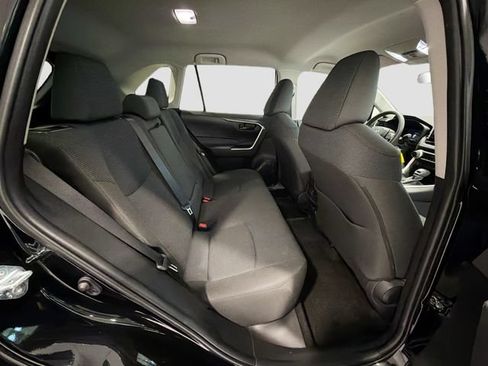 Used 2025 Toyota RAV4 LE AWD/4WD image 22