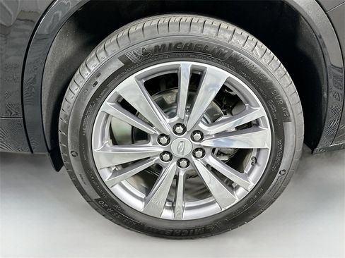 Used 2025 Cadillac XT6 Premium Luxury image 33