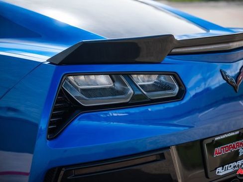 Used 2014 Chevrolet Corvette Stingray Z51 w/ 3LT Preferred Equipment Group image 53