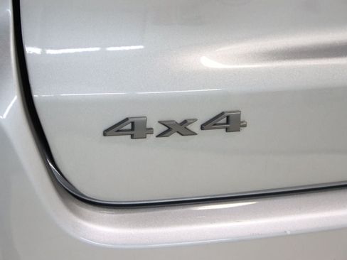 Used 2022 Jeep Compass High Altitude AWD/4WD image 12