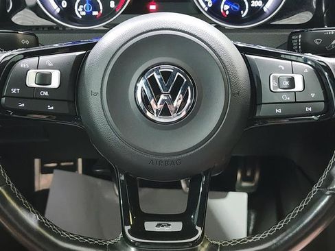 Used 2016 Volkswagen Golf R 4-Door AWD/4WD image 30