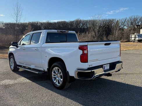 Used 2024 Chevrolet Silverado 1500 LTZ AWD/4WD image 5