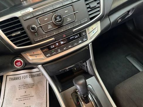 Used 2015 Honda Accord EX image 30