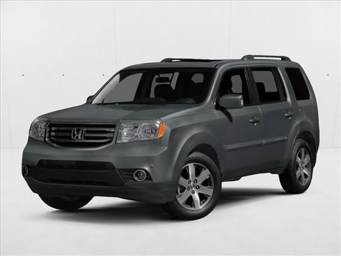 Used 2013 Honda Pilot Touring image 1