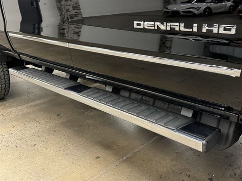 Used 2018 GMC Sierra 2500 Denali w/ Duramax Plus Package image 21
