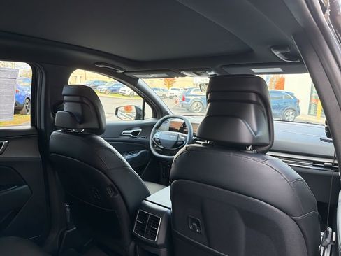 New 2026 Kia Sportage X-Line w/ X-Line Technology Package image 17
