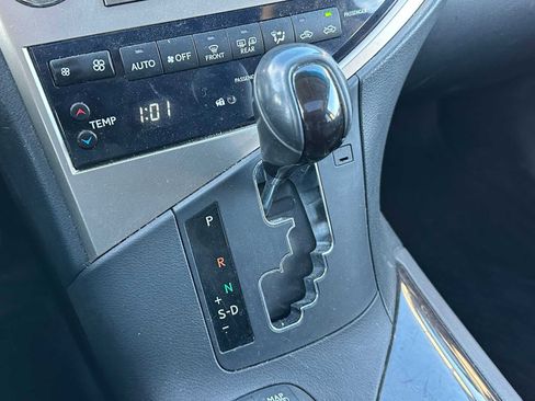 Used 2013 Lexus RX 450h AWD image 40