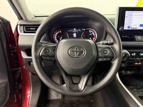 Used 2023 Toyota RAV4 XLE image 19