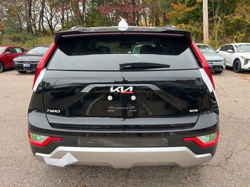 New 2026 Kia Niro EX image 3