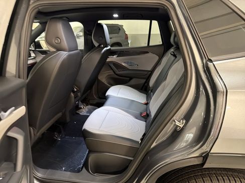 New 2026 Volkswagen Tiguan SE R-Line AWD/4WD image 22