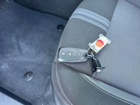 Used 2025 Chevrolet Blazer LT image 21