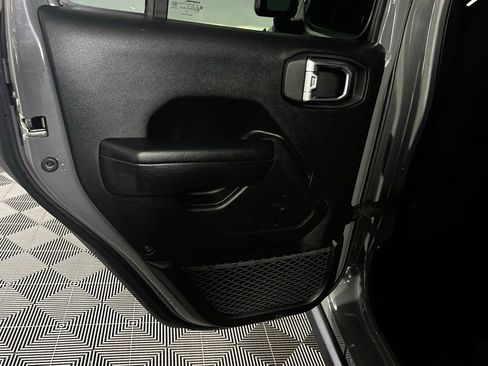 Used 2023 Jeep Wrangler Unlimited image 30