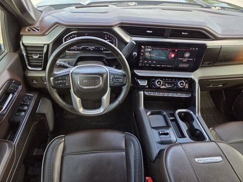 Used 2024 GMC Sierra 2500 Denali w/ Denali Reserve Package AWD/4WD image 14