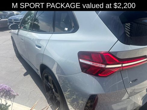 Used 2026 BMW X3 xDrive30i w/ Premium Package AWD/4WD image 3