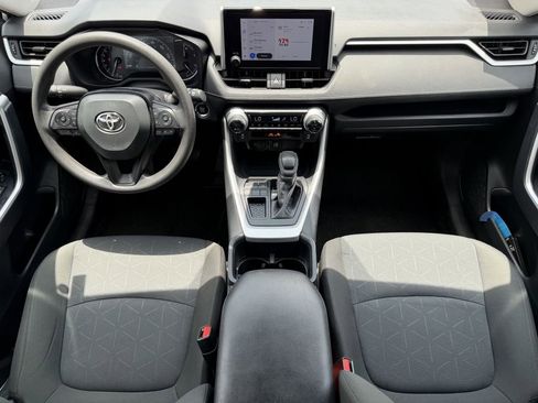 Used 2025 Toyota RAV4 XLE FWD image 13