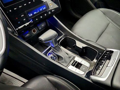 Used 2023 Hyundai Santa Cruz Limited image 17