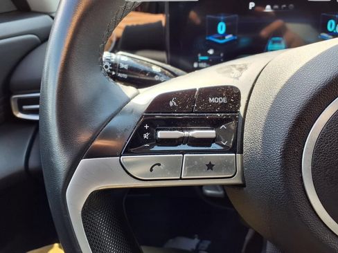 Used 2025 Hyundai Elantra SEL FWD image 14