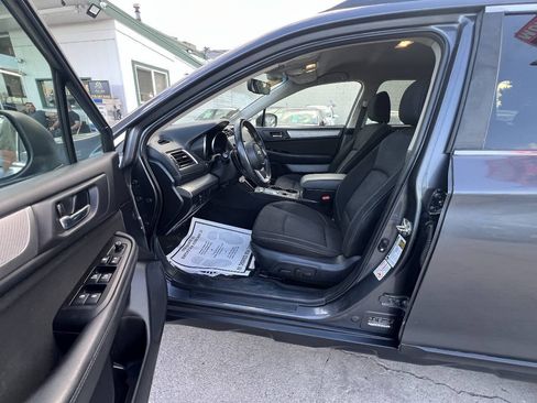 Used 2019 Subaru Outback 2.5i Premium AWD/4WD image 17