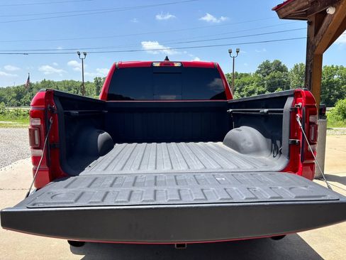 Used 2019 RAM 1500 Big Horn AWD/4WD image 9