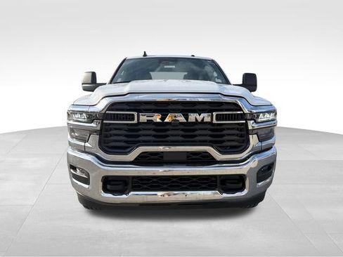 Used 2025 RAM 2500 Tradesman w/ Chrome Appearance Group AWD/4WD image 2