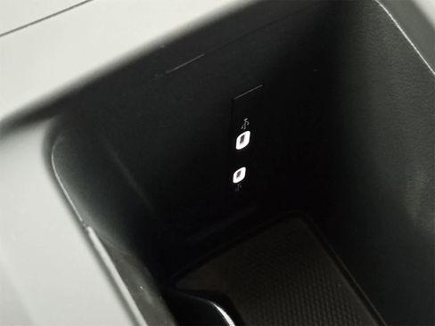 New 2025 Volkswagen Tiguan S image 31