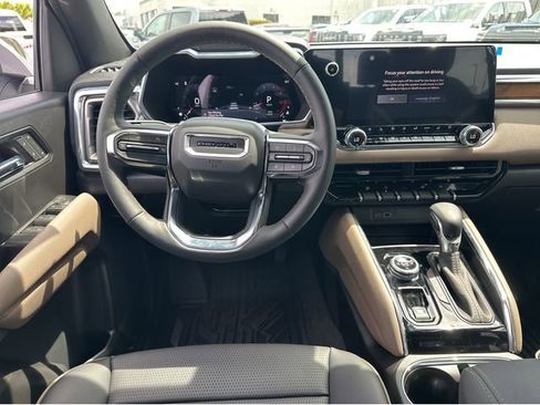 New 2026 GMC Canyon Denali AWD/4WD image 7